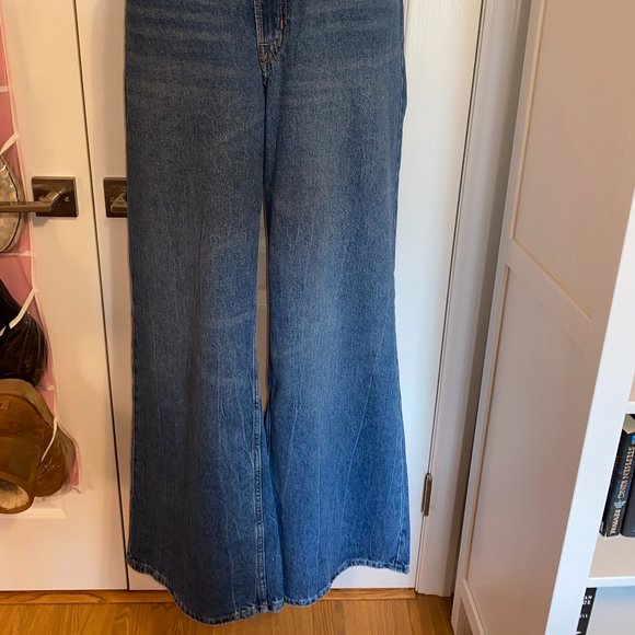 Flair-legged high-waisted denim jeans - Picture 2 of 4